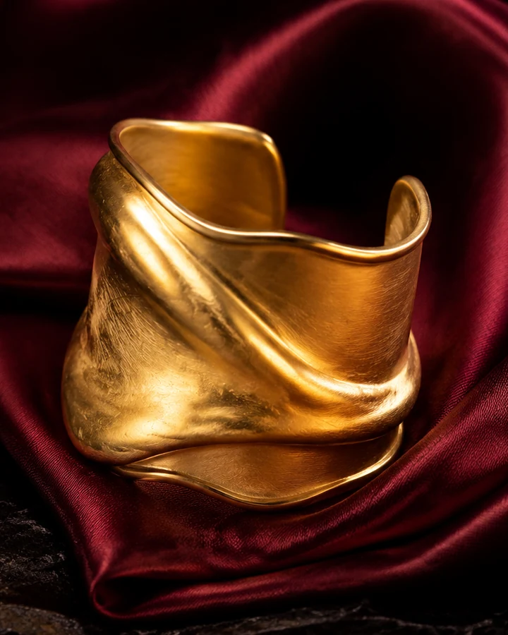 Customizable bracelets & bangles design direction