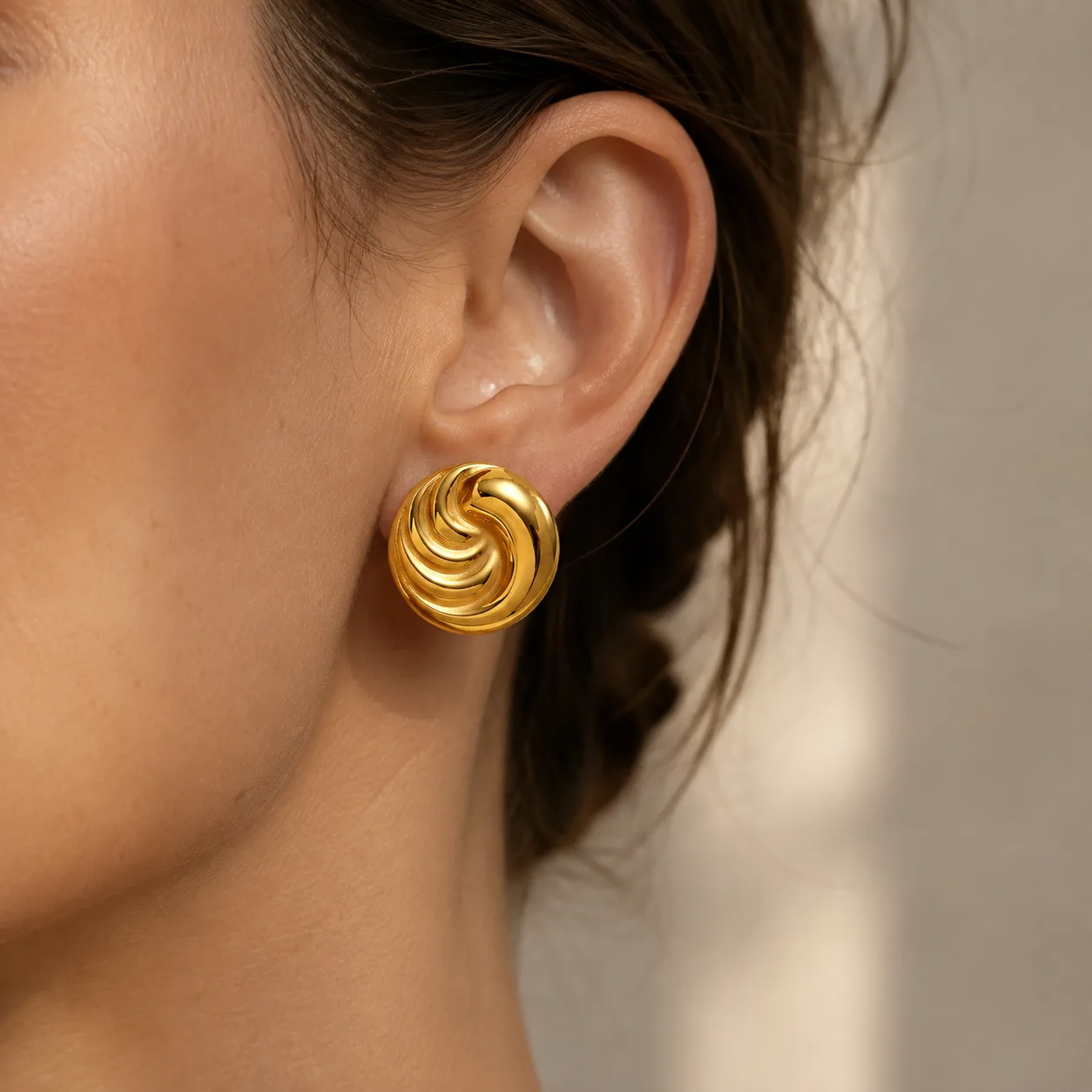 Swirl Dome Stud Earrings source image 3